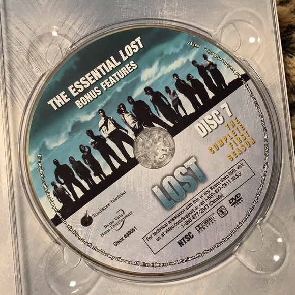 LOST complete first season - Picture 6 of 6
